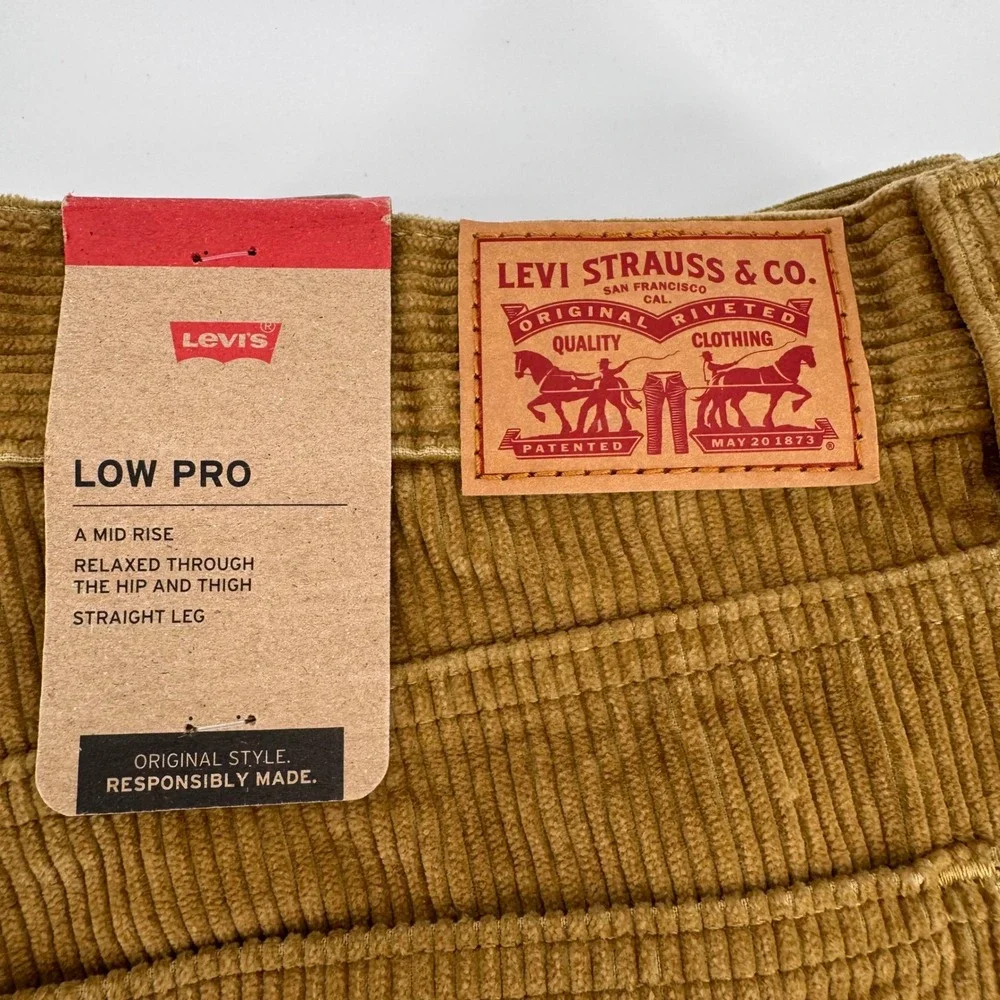 Levi's‎ Low Pro Pants Mens 31x30 Tan Corduroy Relaxed Straight Leg A0964-1842
